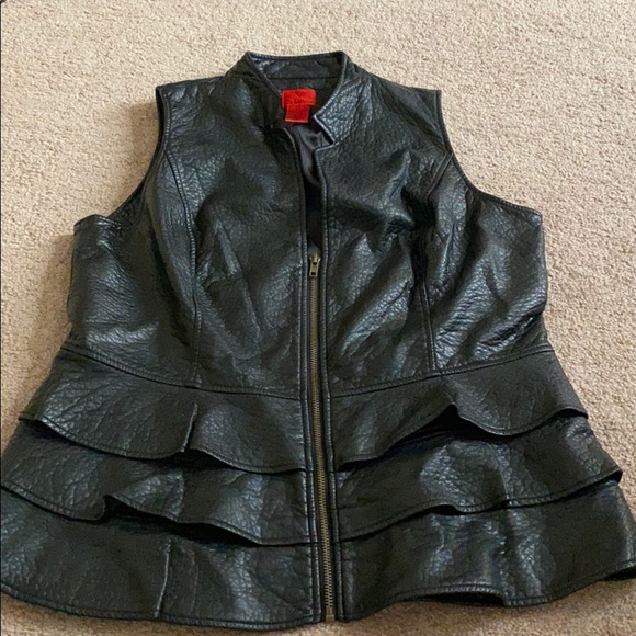 Leather vest - Picture 1 of 3